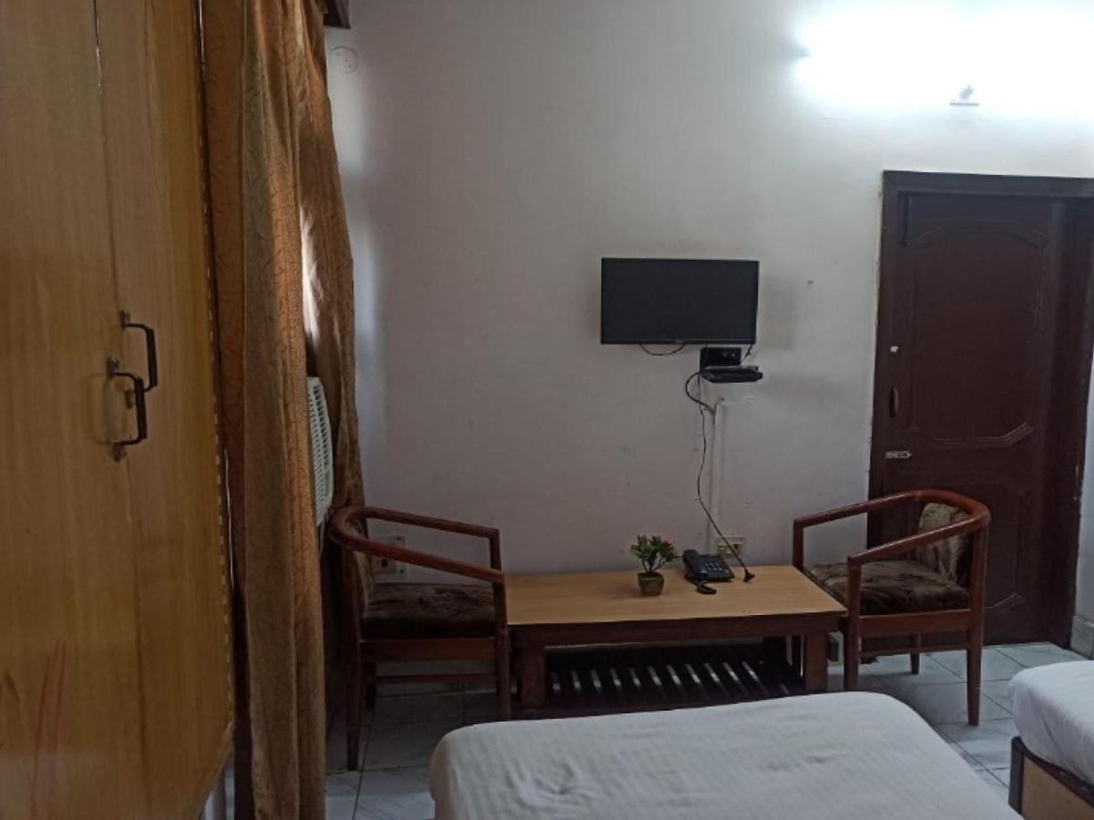 Oyo 80830 Hotel Buddha International Bodh-Gajá Kültér fotó