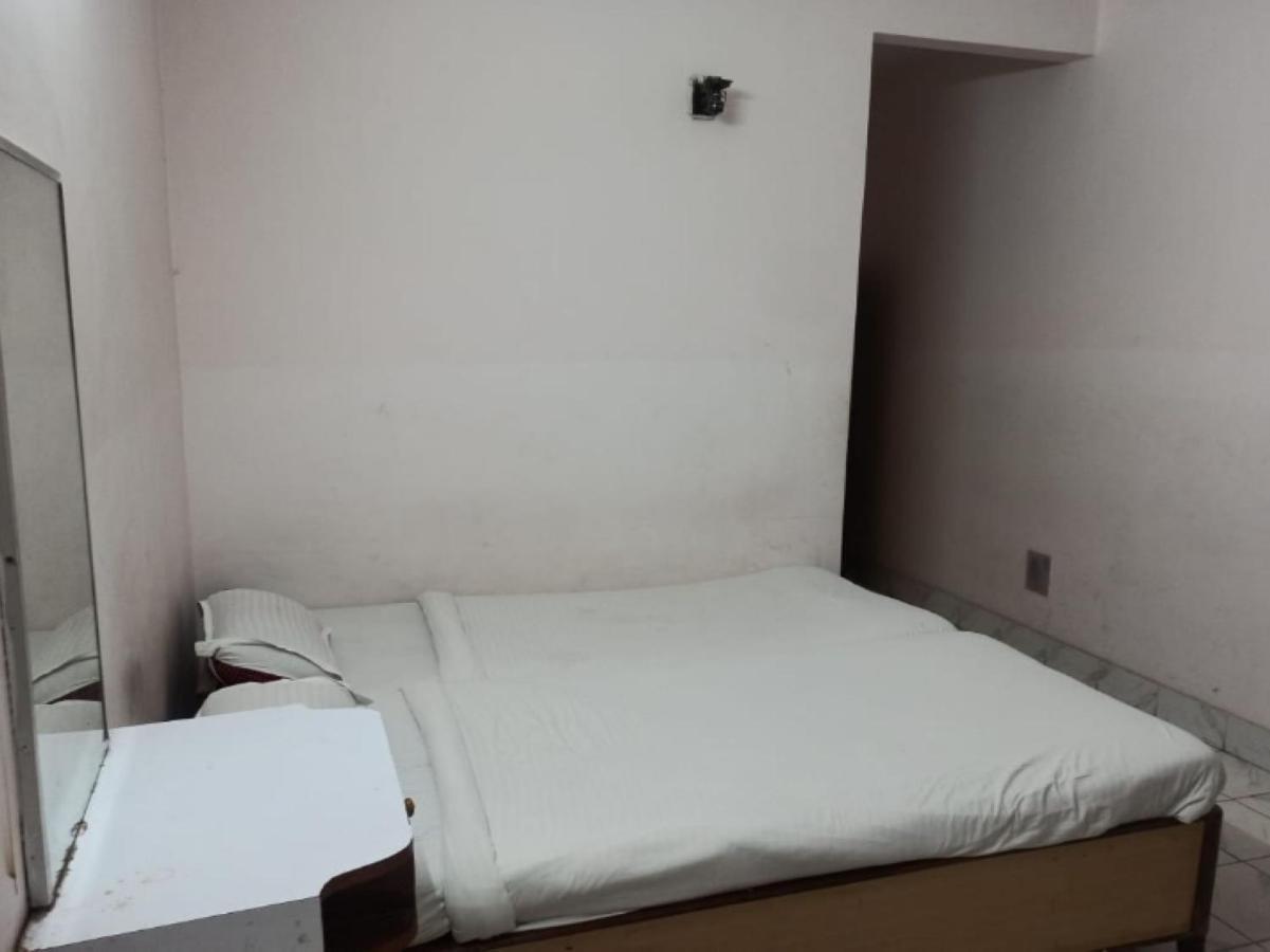 Oyo 80830 Hotel Buddha International Bodh-Gajá Kültér fotó