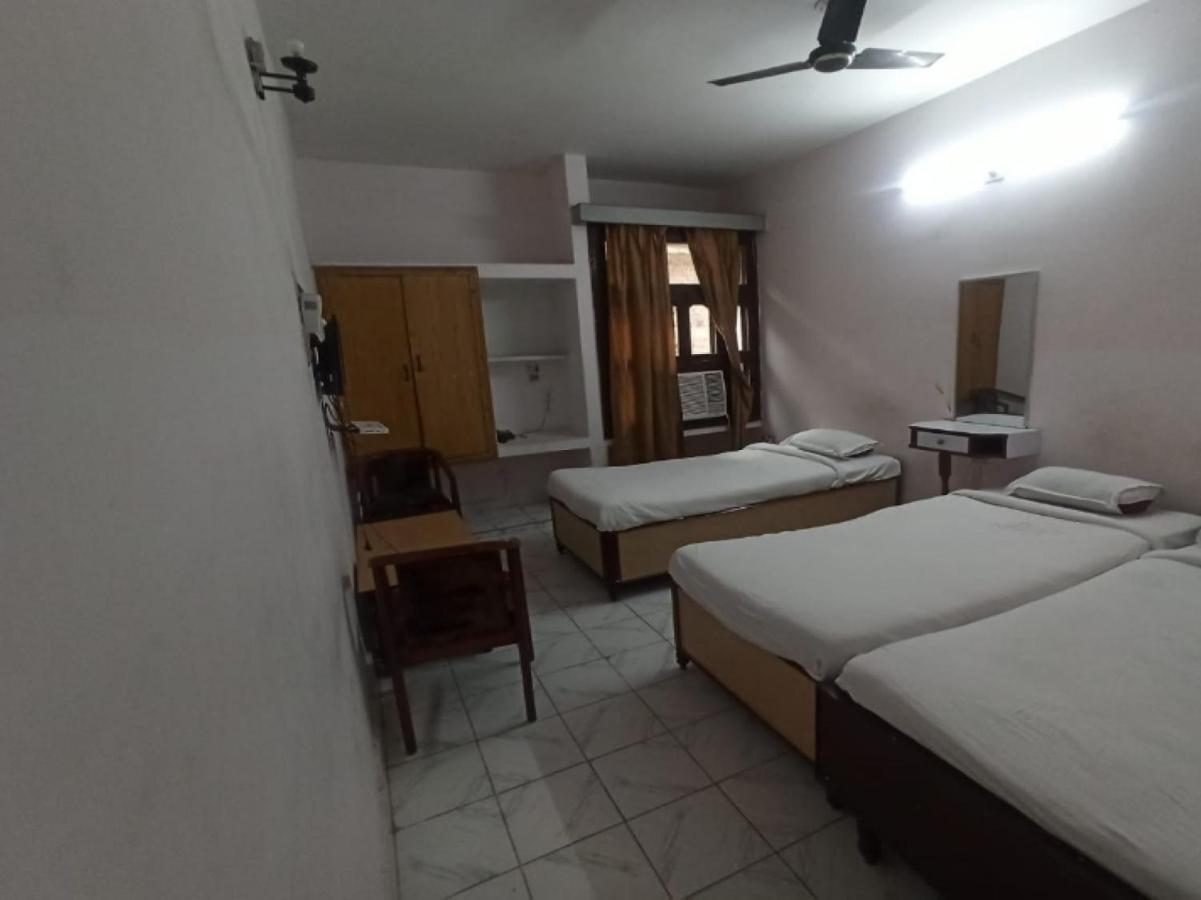 Oyo 80830 Hotel Buddha International Bodh-Gajá Kültér fotó