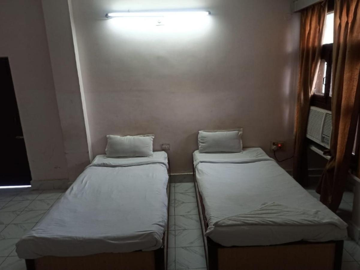 Oyo 80830 Hotel Buddha International Bodh-Gajá Kültér fotó